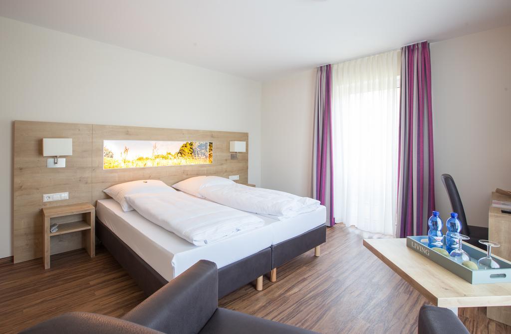 Sonnenhalde Landgasthof Bieg Neuler 部屋 写真
