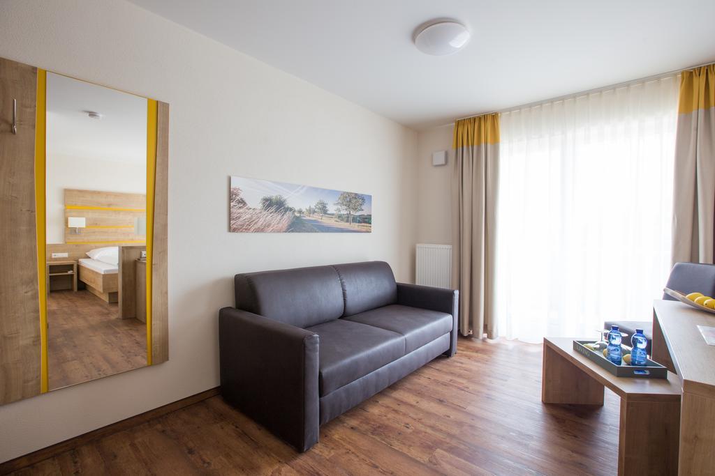 Sonnenhalde Landgasthof Bieg Neuler エクステリア 写真